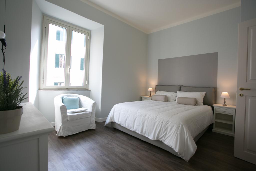Apartment Cola Di Rienzo A E B *